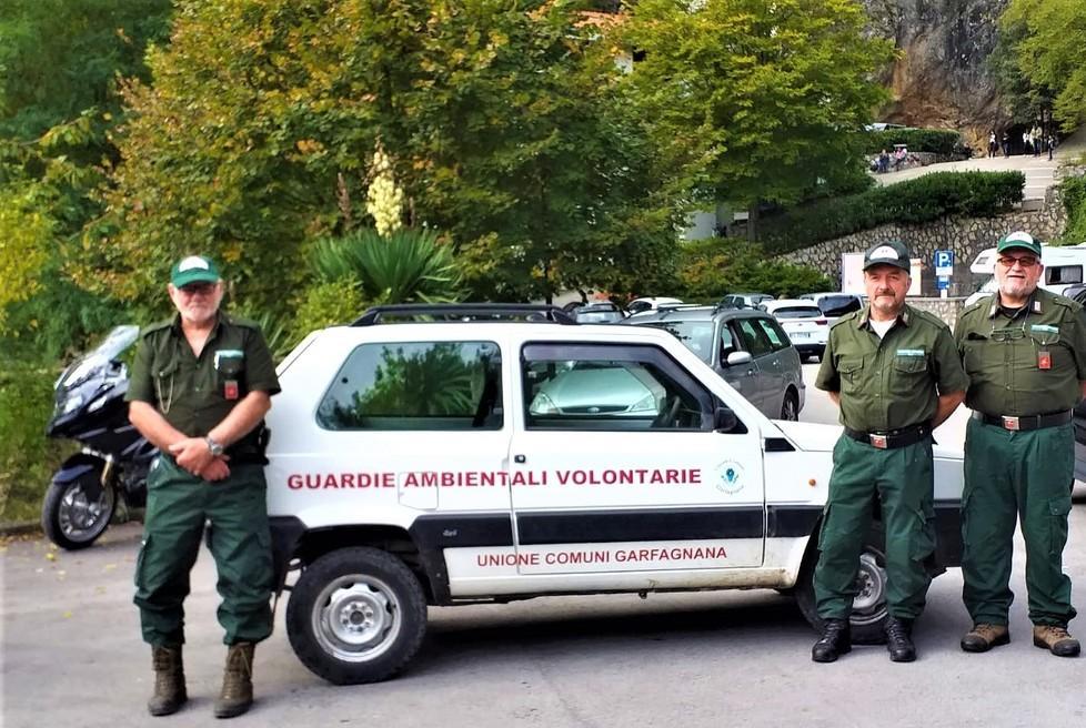 Cercatori come vandali Aumentano i controlli nei boschi di Fabbriche 
