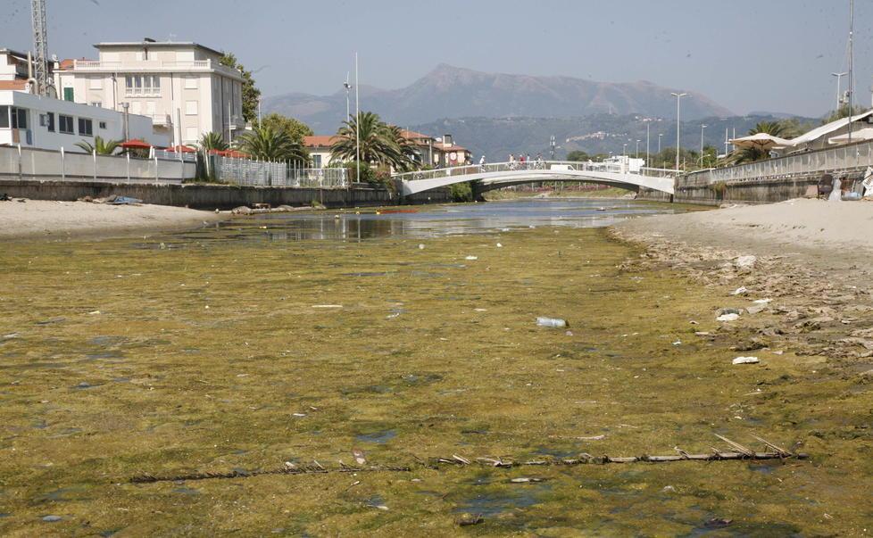 Ritardo sull’accordo per i tubi salva-mare «Ma a maggio ci saranno» 