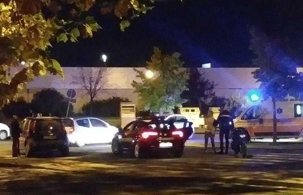 Botte e minacce in piazza Iori: denunciati tre ventenni 
