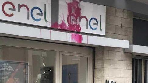 Atto vandalico contro Enel