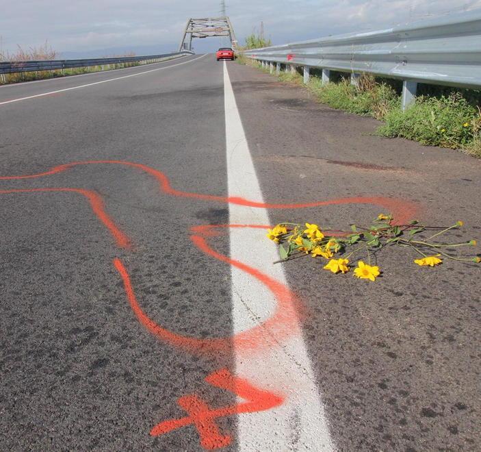 Non ci sono altri veicoli coinvolti nell’incidente