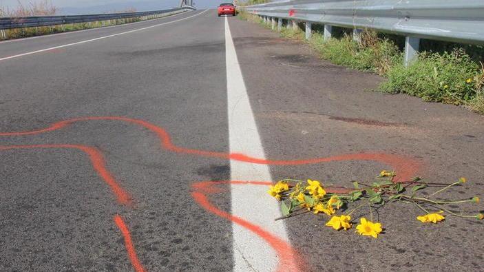 Non ci sono altri veicoli coinvolti nell’incidente