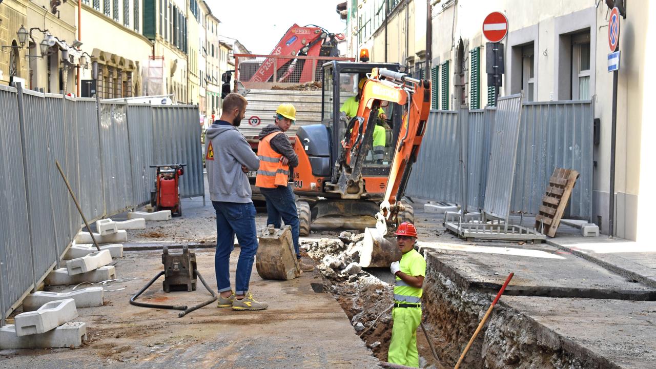 Cassonetti interrati, da lunedì via agli scavi in piazza San Leone
