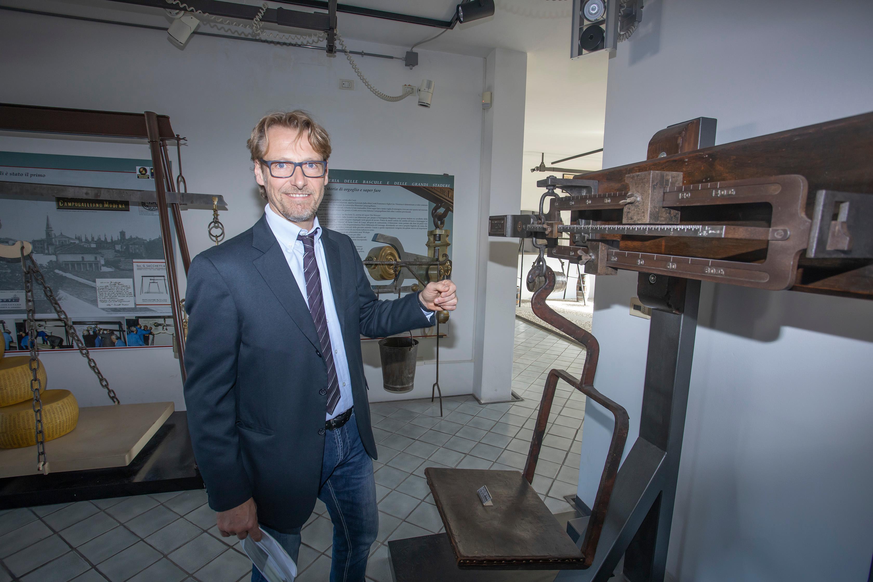 Al “Museo della Bilancia” di Campogalliano dove un tesoro di 1200 pezzi racconta la storia dell’uomo 
