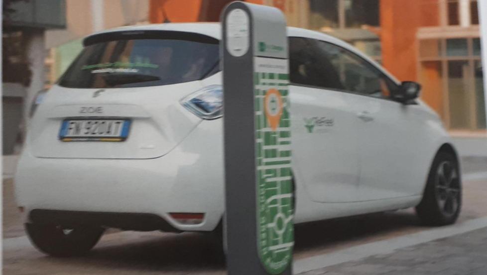 Mobilità “green”, l’azienda milanese Be Change installerà le colonnine per le auto elettriche 