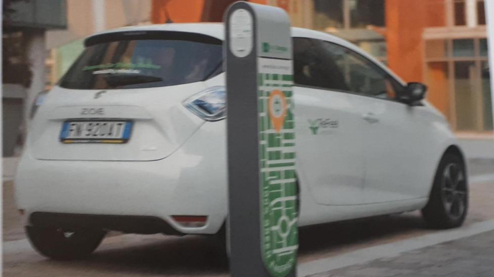 Mobilità “green”, l’azienda milanese Be Change installerà le colonnine per le auto elettriche