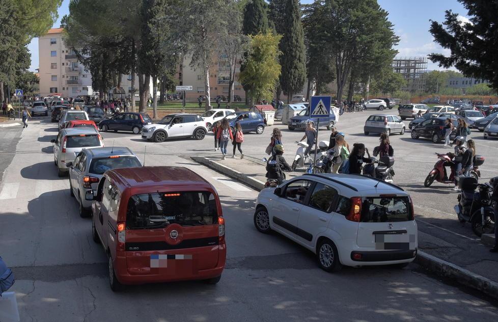 «È in soffitta il progetto dell’arteria anulare?» 