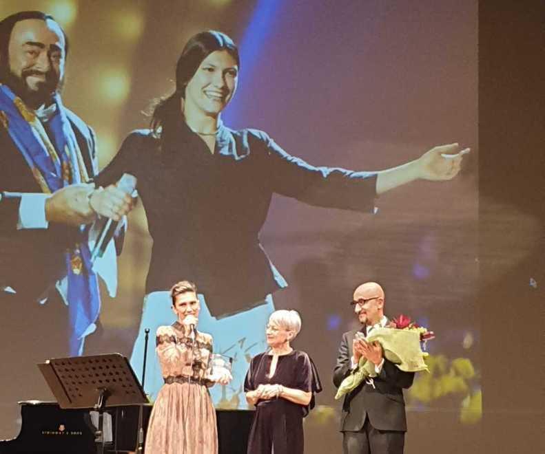 Leo Nucci: «Mi ritiro dalle scene» L’annuncio durante il Pavarotti d’Oro 