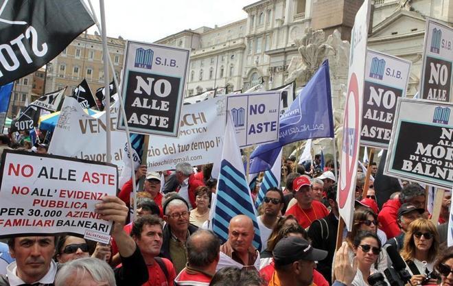 Bagni all’asta, incontro a Roma e assemblea 