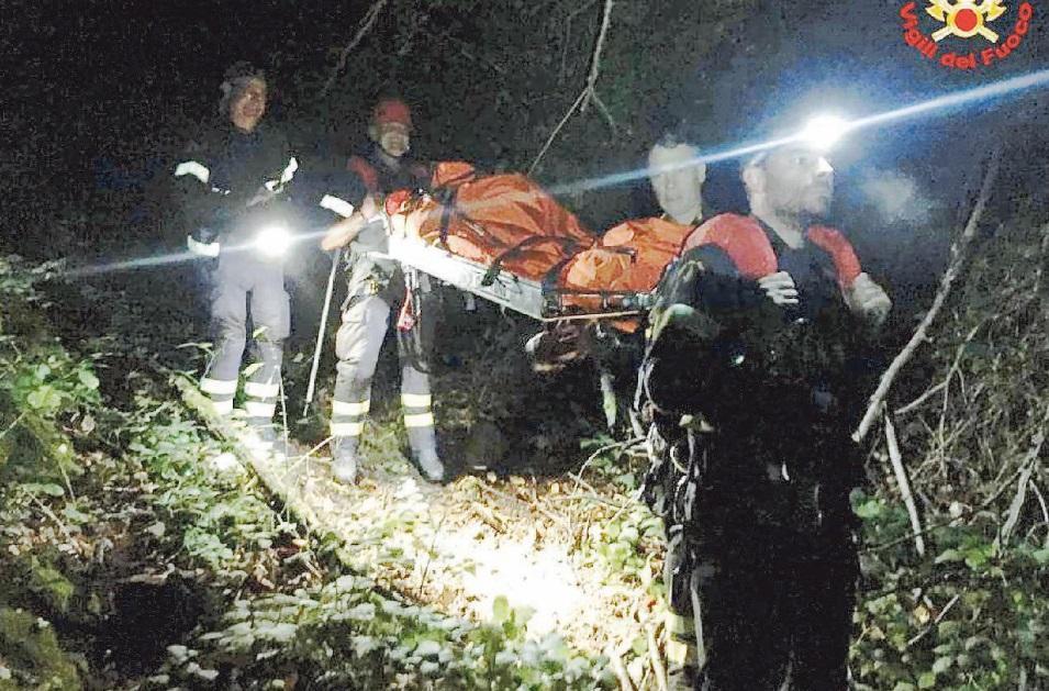 Fungaioli dispersi e feriti nei boschi: «È un’emergenza. Appello alla cautela» 