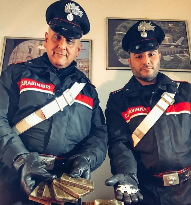 Offende i carabinieri e dai domiciliari torna in carcere