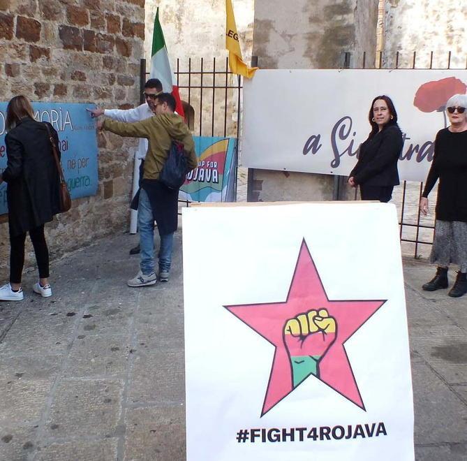 A sostegno del popolo curdo Tutti insieme contro la guerra 