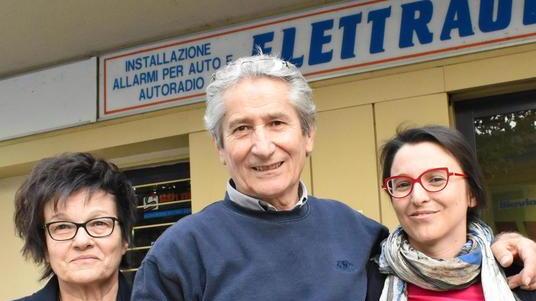 «La volta che trovai una pizza sopra la batteria dell’auto»