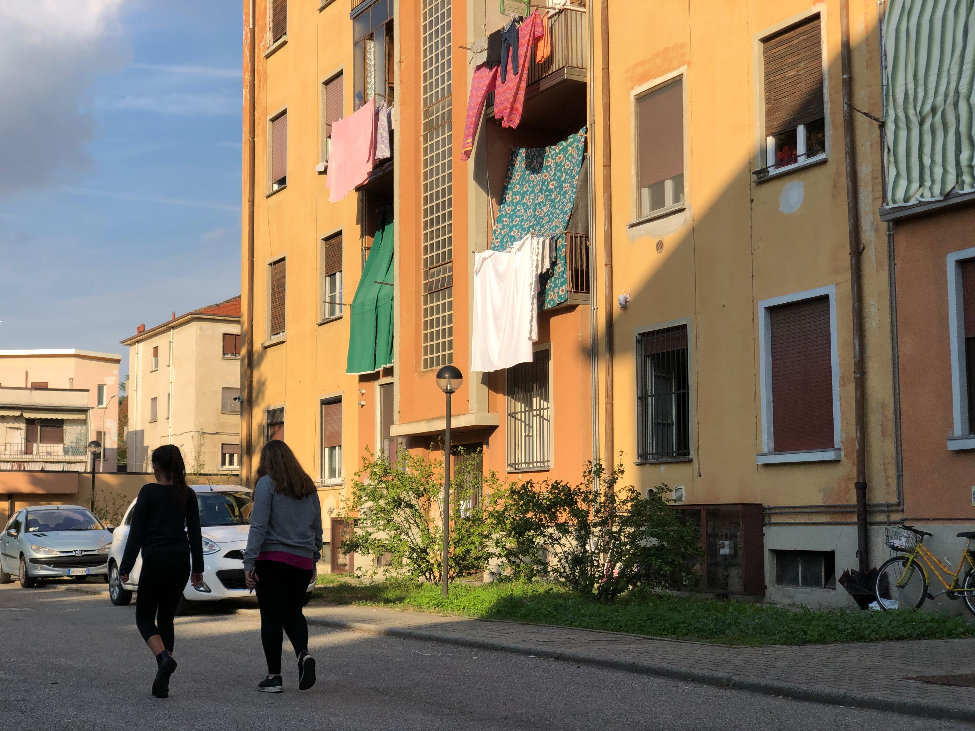 Modena, più stranieri nelle case popolari? «No, otto su dieci sono italiani» 