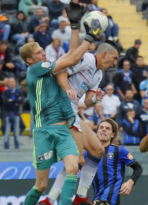 Gori sbaglia, ma sa anche riscattarsi subito Non solo il gol per De Vitis, Siega è utile