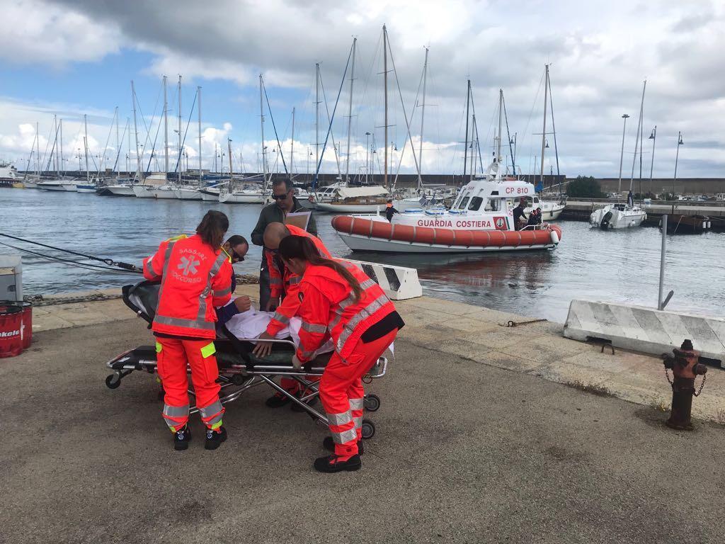 Malore per un crocierista, scalo a Porto Torres
