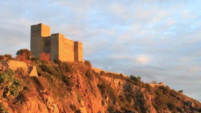 L’erosione minaccia la Rocca Rilievi per scongiurare i rischi