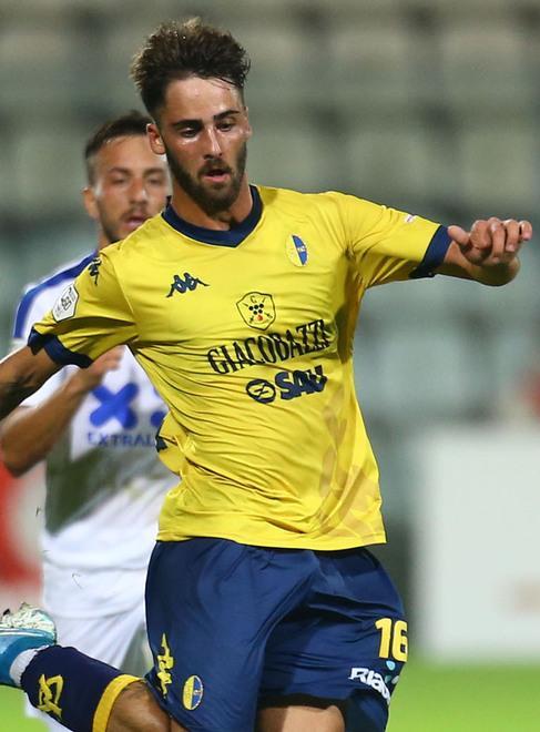Pezzella: «Non posso godere per il mio primo gol tra i prof Mi dispiace per i nostri tifosi»