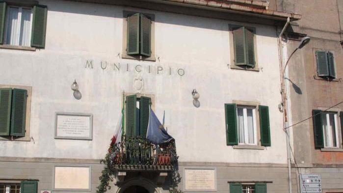 Licenziata la dipendente sotto inchiesta per i soldi spariti in Comune