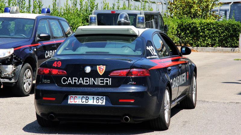 Cade dal balcone, compagno indagato per omicidio 