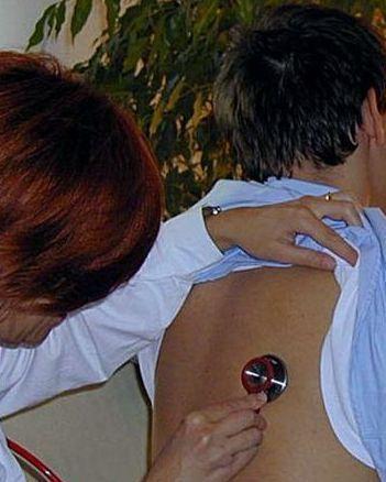 Tonara perde un medico di base, i cittadini si ribellano