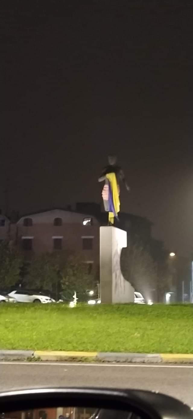 Si gioca Carpi-Modena e Dorando Pietri tifa... gialloblù