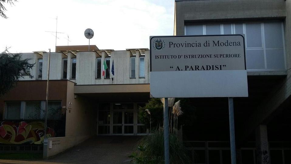 Vignola Estorsione da 25mila euro a scuola Spacciavano poi ricattavano i coetanei