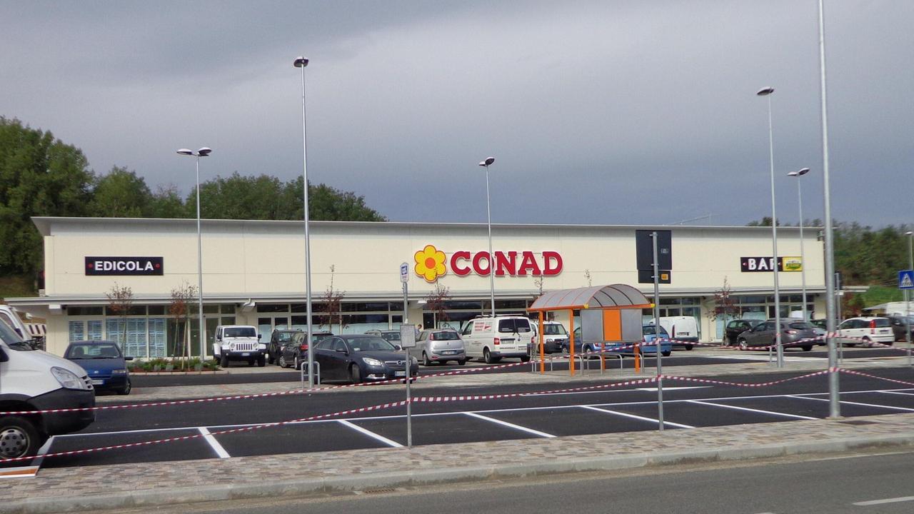 Il supermercato Conad alla Capannina di Cevoli