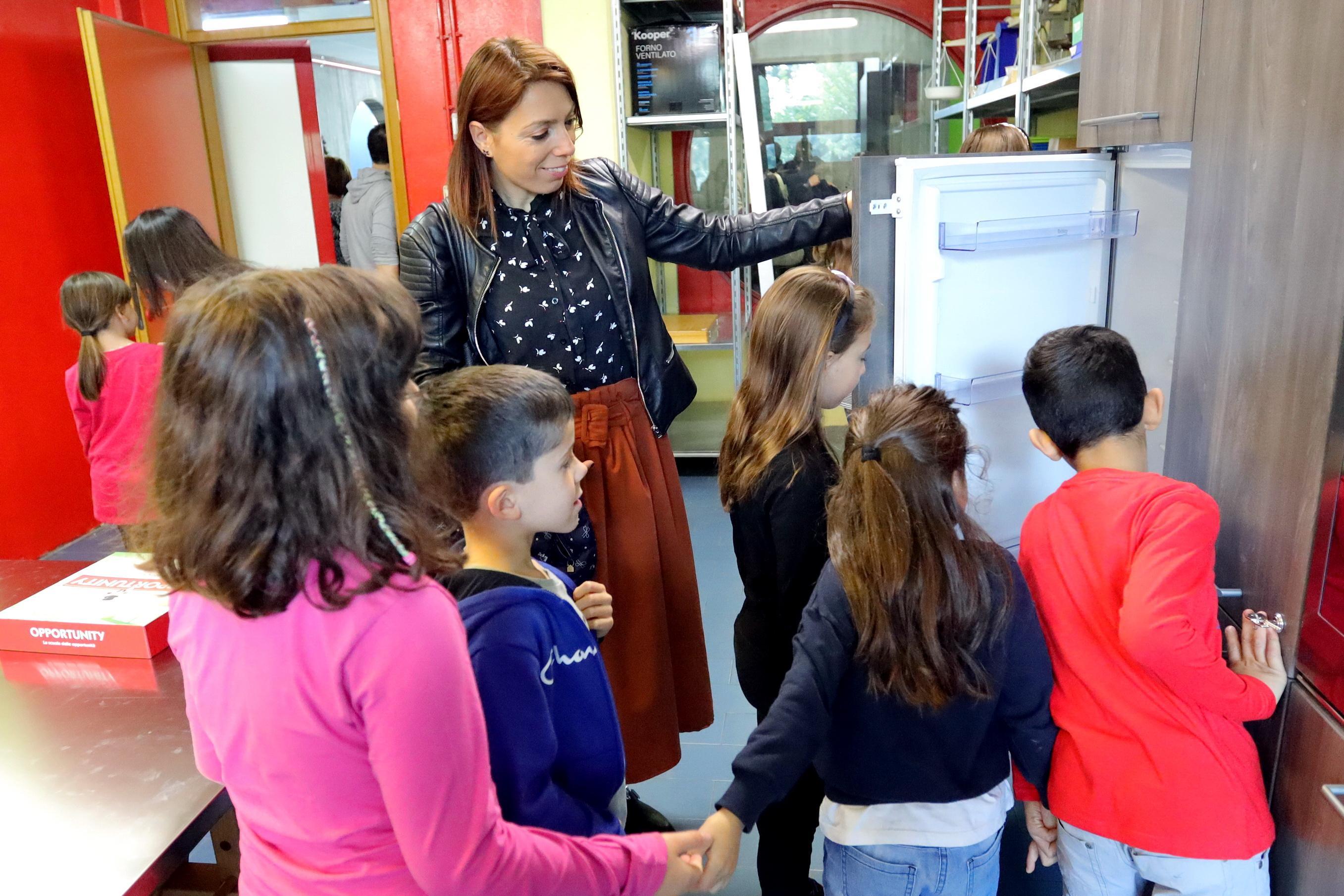 Campogalliano. Matematica, fisica geografia e scienze A lezione in cucina preparando un piatto