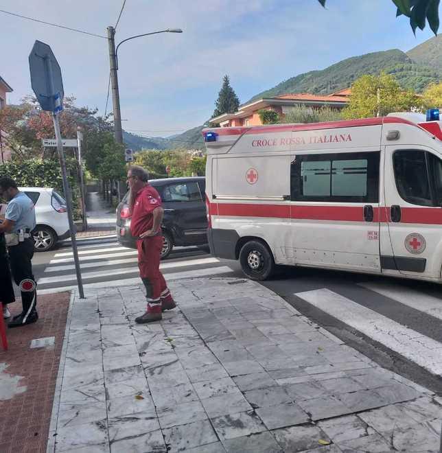 Ragazzino investito attraversando le strisce