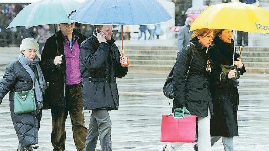 Scuole chiuse oggi a Cecina per l’allerta temporali