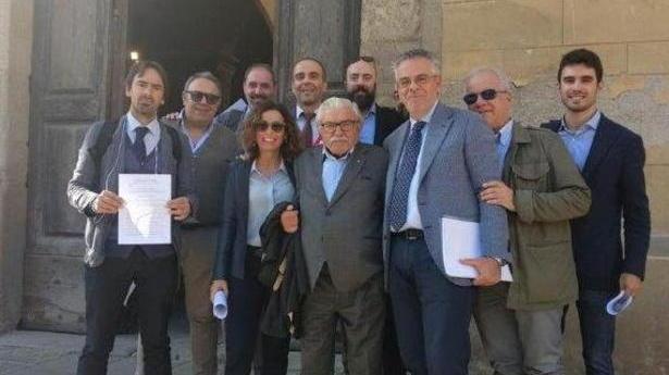 Gli avvocati penalisti protestano davanti al Tribunale