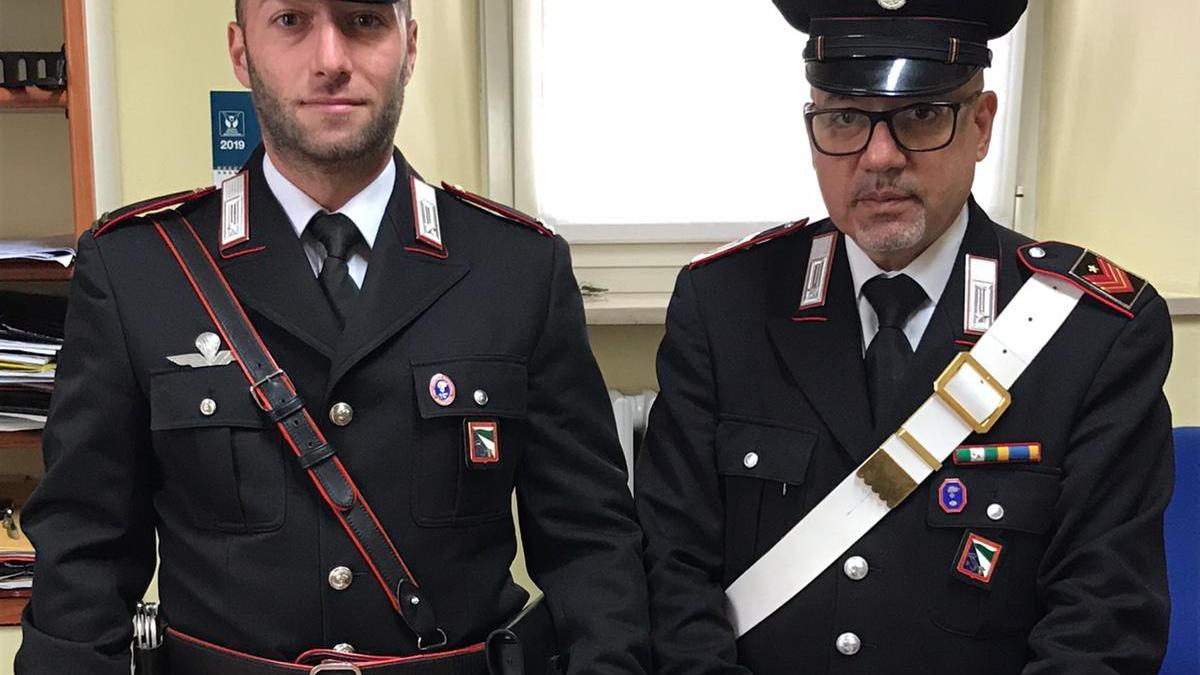 La droga sequestrata dai carabinieri al 20enne di Poviglio