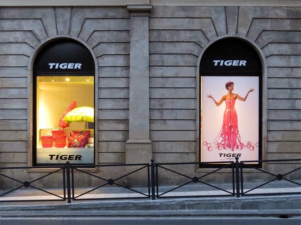 Barattoli e penne della catena Tiger sono oggi al posto del bar di “Dedo” 