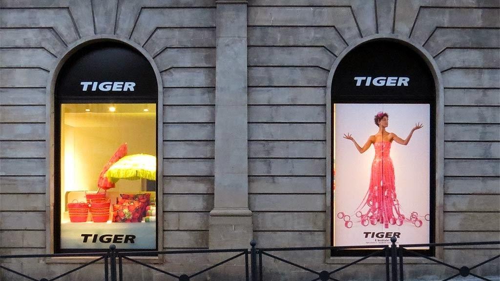 Barattoli e penne della catena Tiger sono oggi al posto del bar di “Dedo”