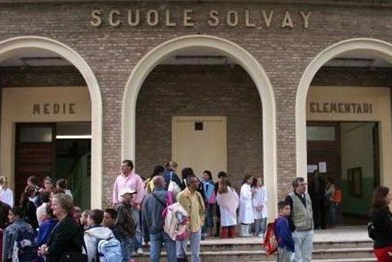Istituti comprensivi, chi dice sì «Positivo per alunni e docenti» 