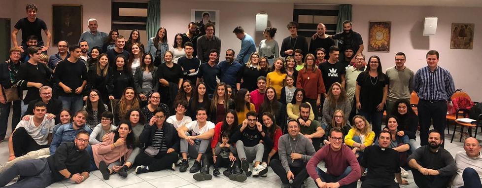 Il vescovo abbraccia gli educatori diocesani