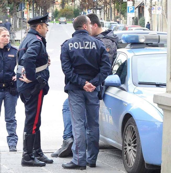 Evade e ruba una bici: per un 31enne albanese scatta il doppio arresto 