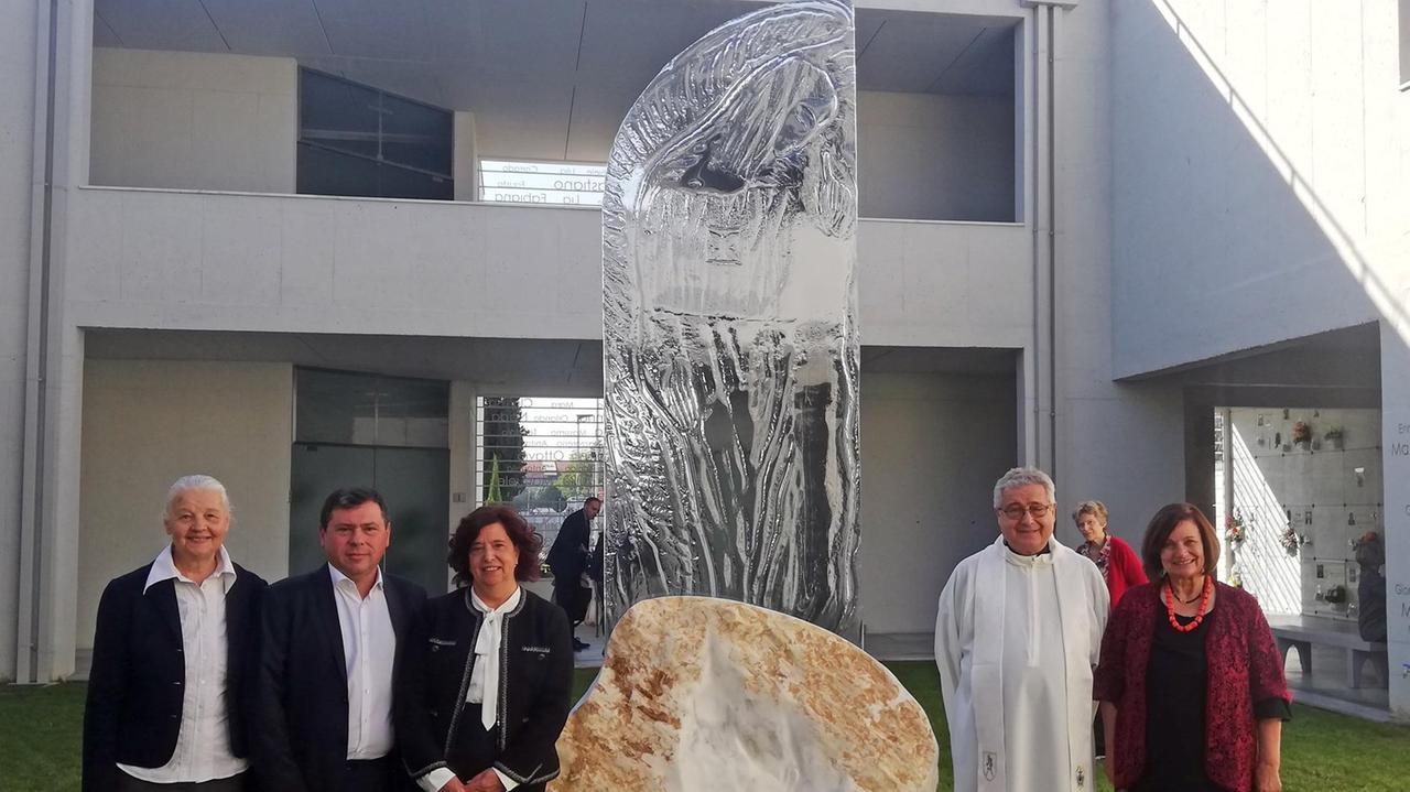 Il monumento ai bambini mai nato collocato all'interno del cimitero della Misericordia di via Galcianese