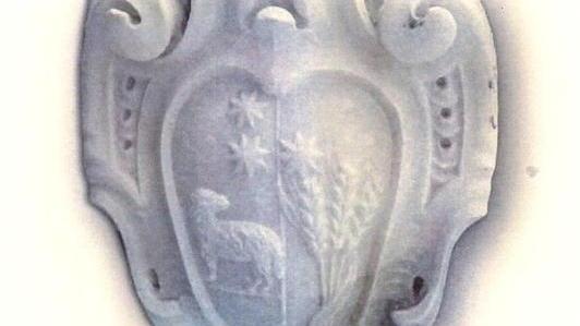 Un cartello turistico “Benvenuti ad Antona”