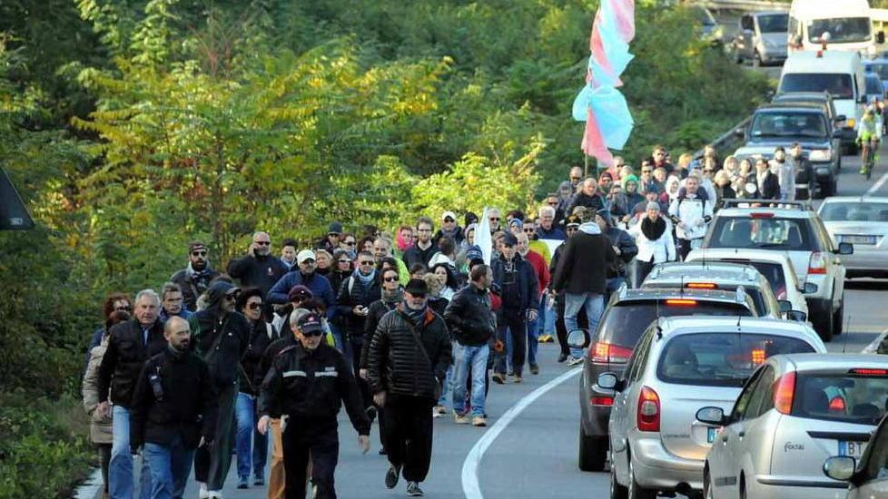 I No Costa sulle barricate con un esposto alla Procura