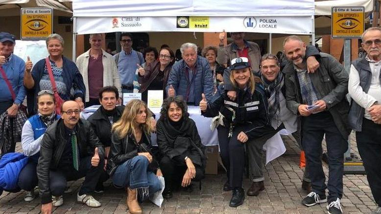 Vigili e volontari spiegano il Controllo di vicinato