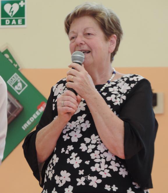 È suonata l’ultima campanella per Daniela: la super preside ha salutato la sua scuola 