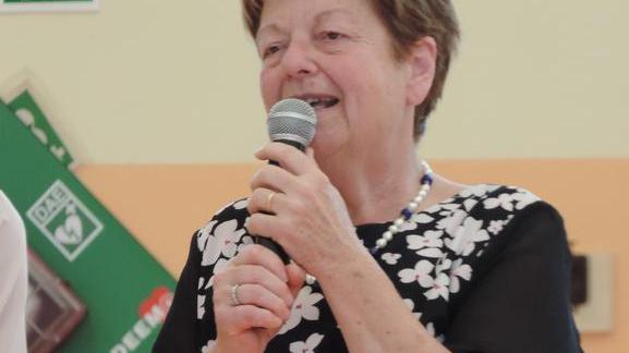 È suonata l’ultima campanella per Daniela: la super preside ha salutato la sua scuola