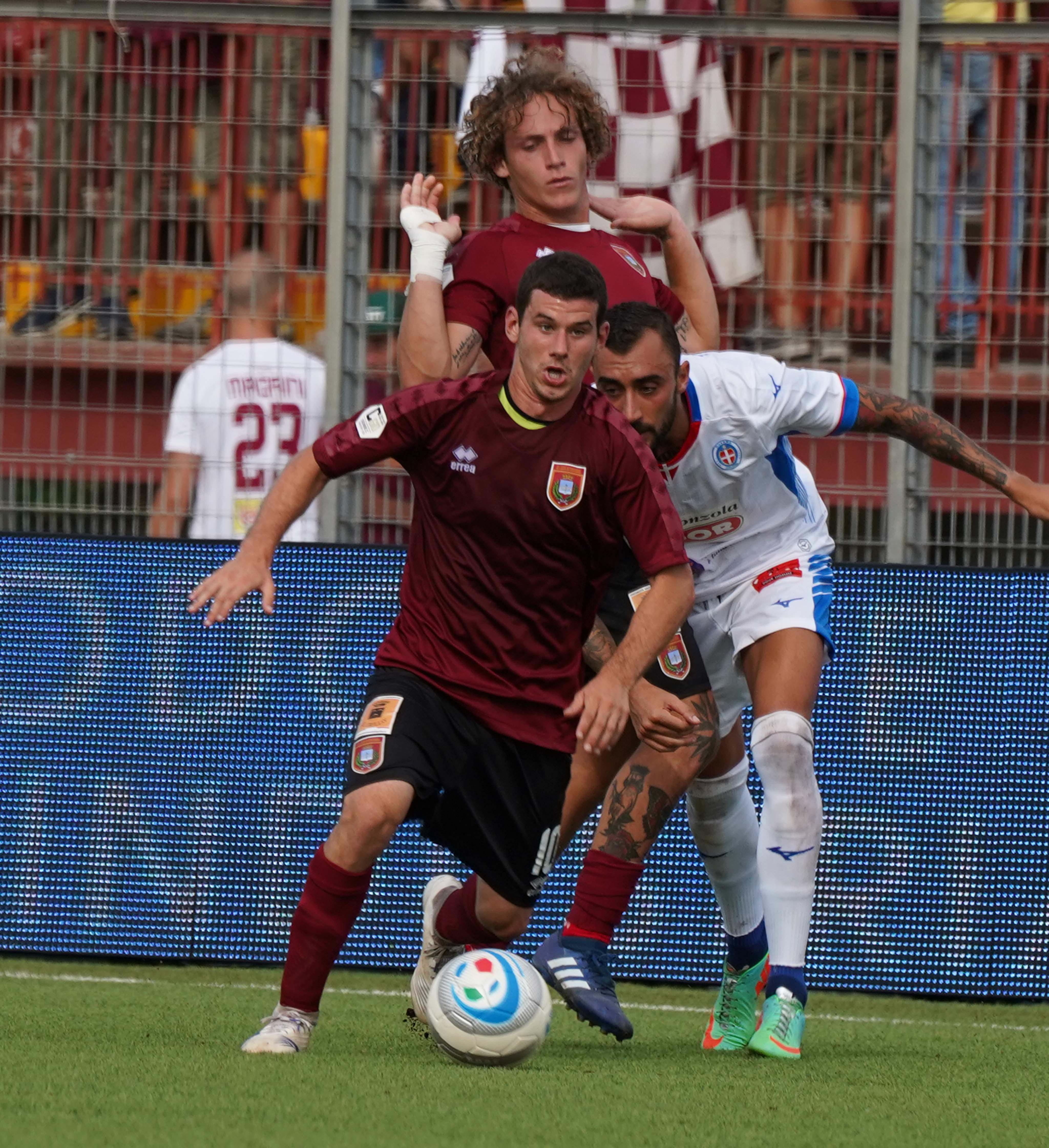 Giancluca Barba in azione con la maglia granata del Pontedera