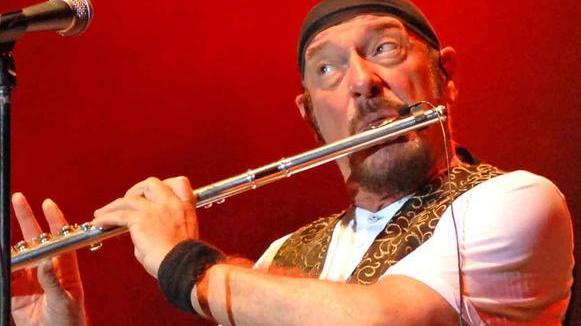 Ian Anderson: «Ok i nuovi dischi dei Jethro Tull ma io voglio anche sentire l’odore delle rose»