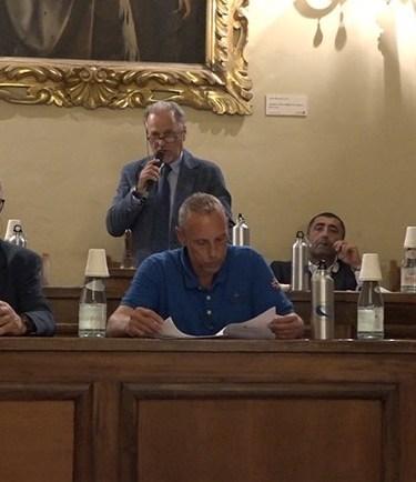 Il consiglio vota debiti fuori bilancio per 424mila euro