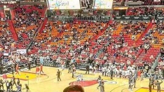 Quella canotta della Madras sulle tribune del Triple A