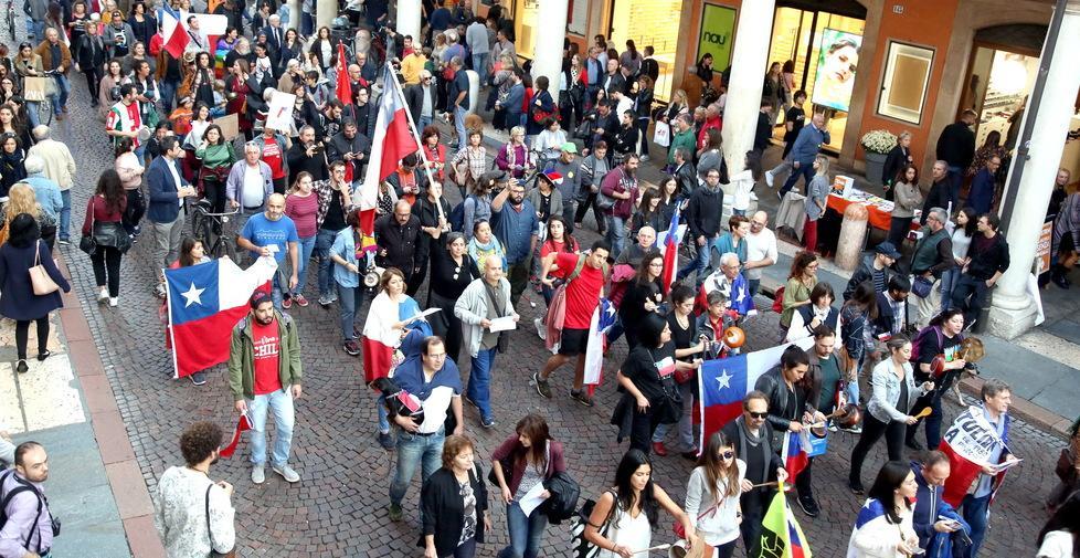 Corteo in sostegno dei cileni