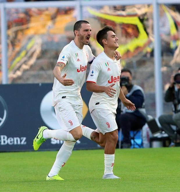 La Juve ringrazia il Parma Pari a Lecce, ma resta prima 
